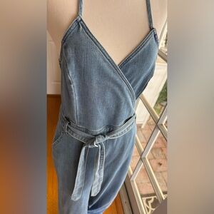 Lulu's Flirty Throwback Medium Wash Denim Surplice Halter Jumpsuit Medium EUC